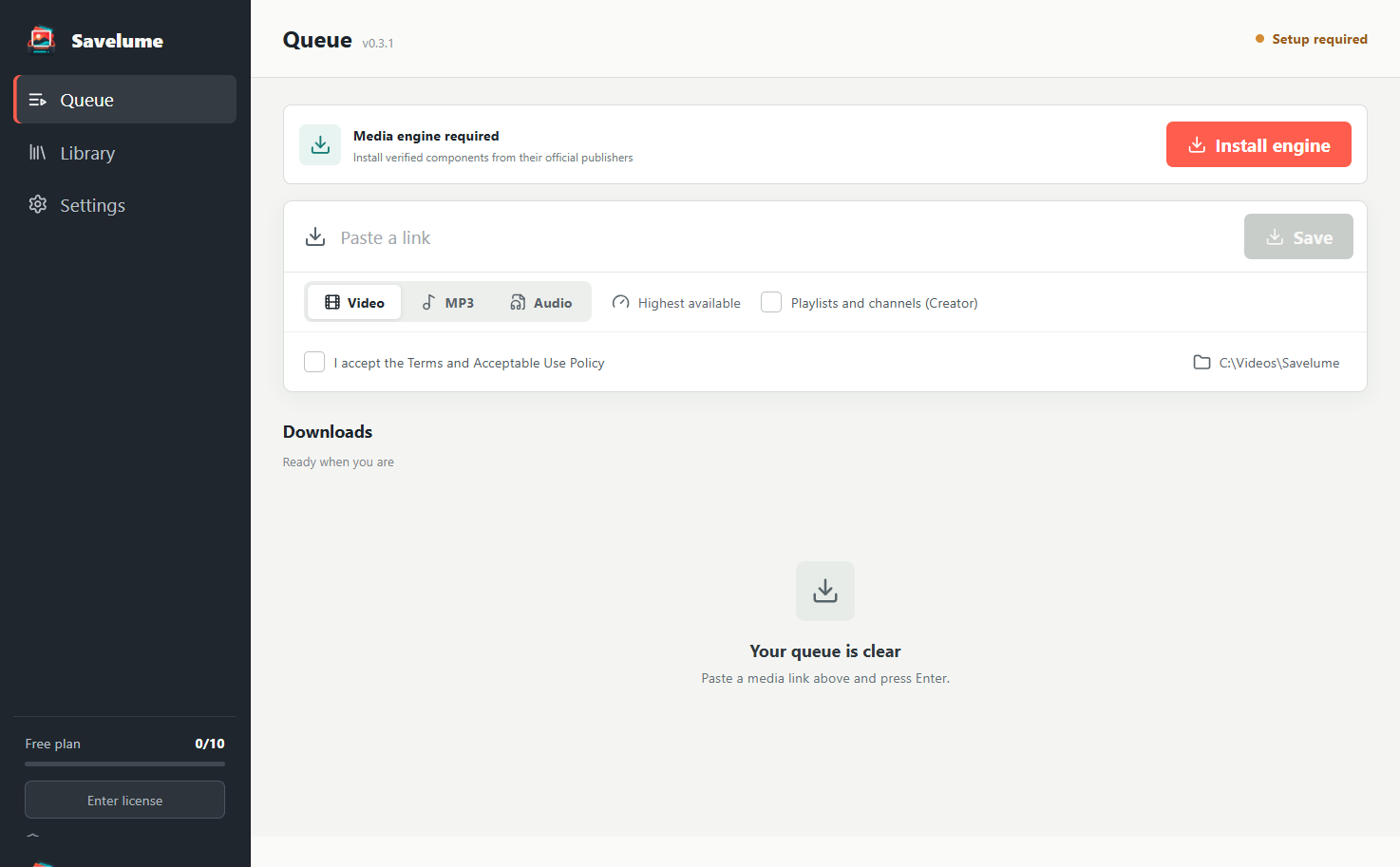 Savelume desktop app with a link field, video and MP3 controls, and a local download queue
